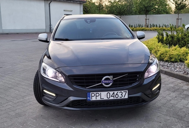 Volvo V60 cena 72900 przebieg: 165000, rok produkcji 2017 z Pleszew małe 137